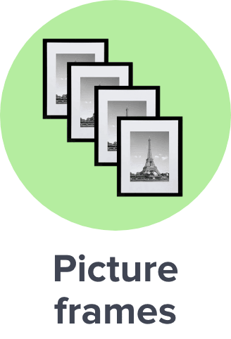/home-and-kitchen/home-decor/photo-frames?sort[by]=popularity&sort[dir]=desc&limit=50