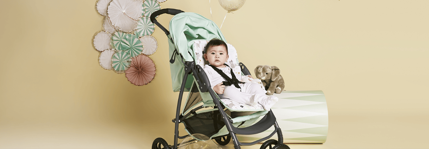 The Best Travel Strollers & Accessories: Compact, Lightweight & Easy to Carry