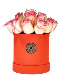 Bloombox Iconic Pink Rose Medium Red Box