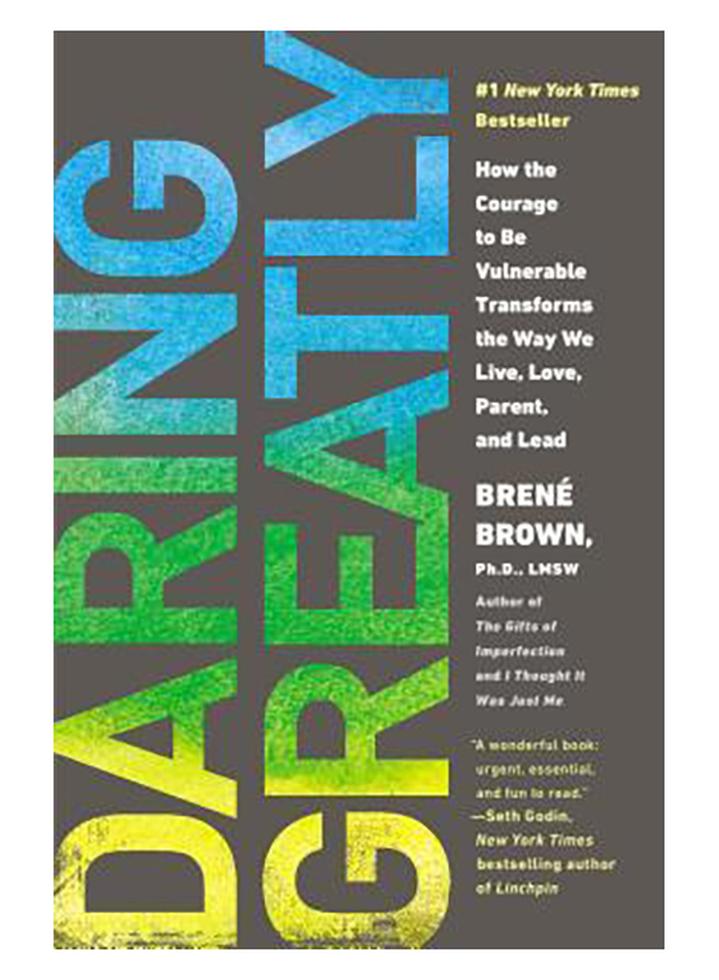 Daring Greatly Paperback English by Brene Brown - 07/04/2015