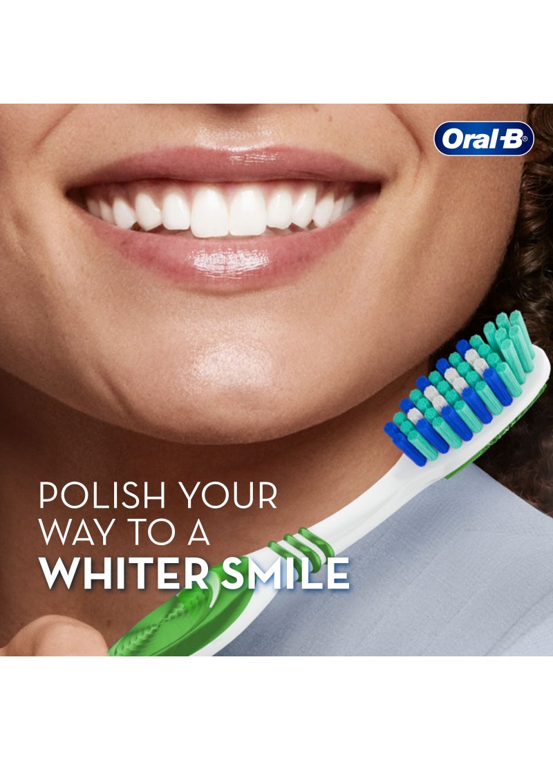 Oral-B 3D White Fresh Manual Toothbrush 40 Medium Pack of 2 40 Medium - Image 4