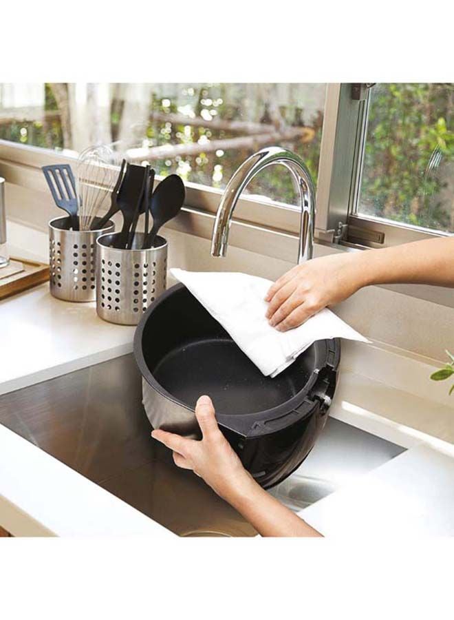 بلاك اند ديكر مقلاة هوائية رقمية ، تقنية التوصيل الهوائي السريع، متعددة الوظائف للقلي، والخبز، والشوي، والتحميص، مقبض بارد عند اللمس، قفل أمان، 4 L 1500 W AF400-B5 أسود/ذهبي - Image 4