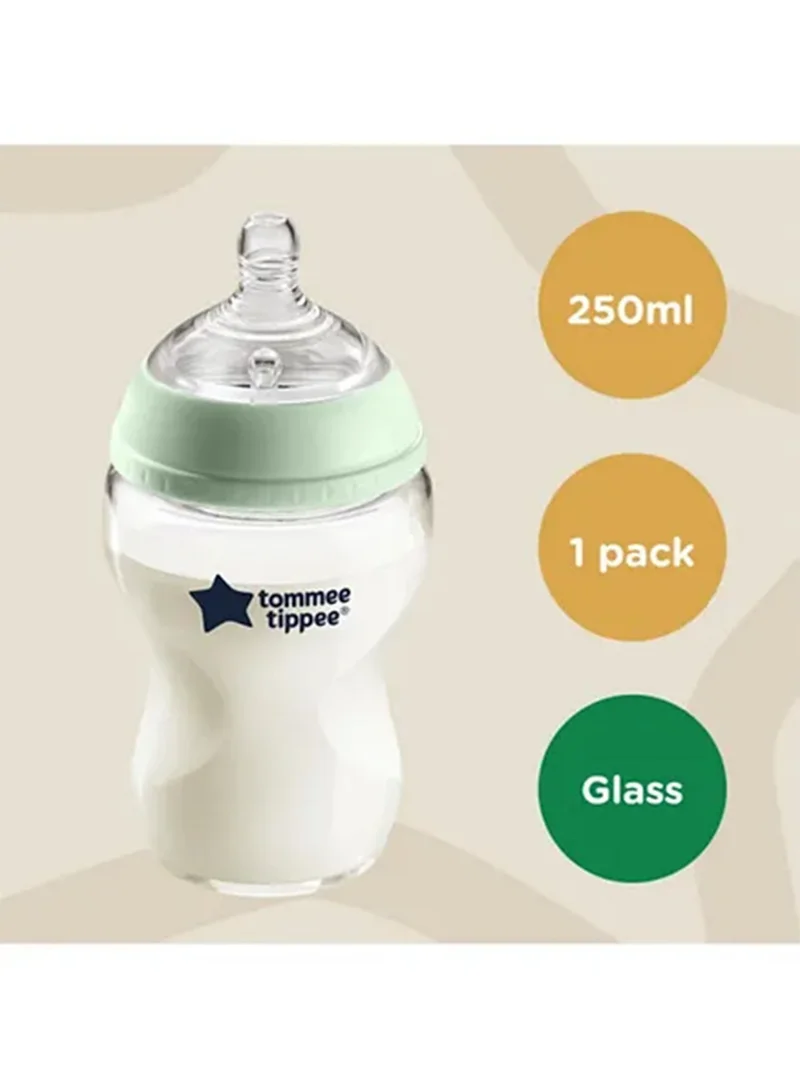 tommee tippee Baby Bottles, Natural Start Glass Anti-Colic Baby Bottle with Slow Flow Breast-Like Teat, 250ml, 0m+, Self-Sterilising, Baby Feeding Essentials, Pack of 1