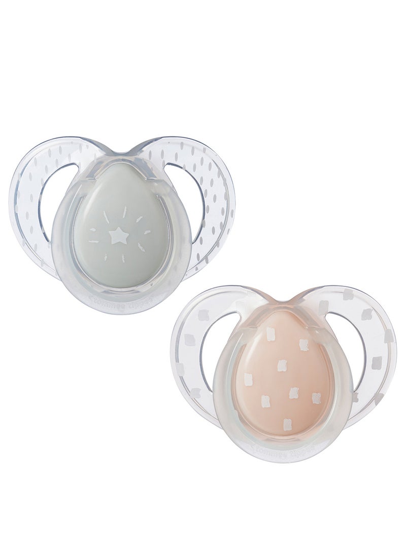 tommee tippee - Pack Of 2 Clinically Designed Orthodontic Silky Texture Pacifier With Holder Set For 6-18 Months Multicolour - Image 1