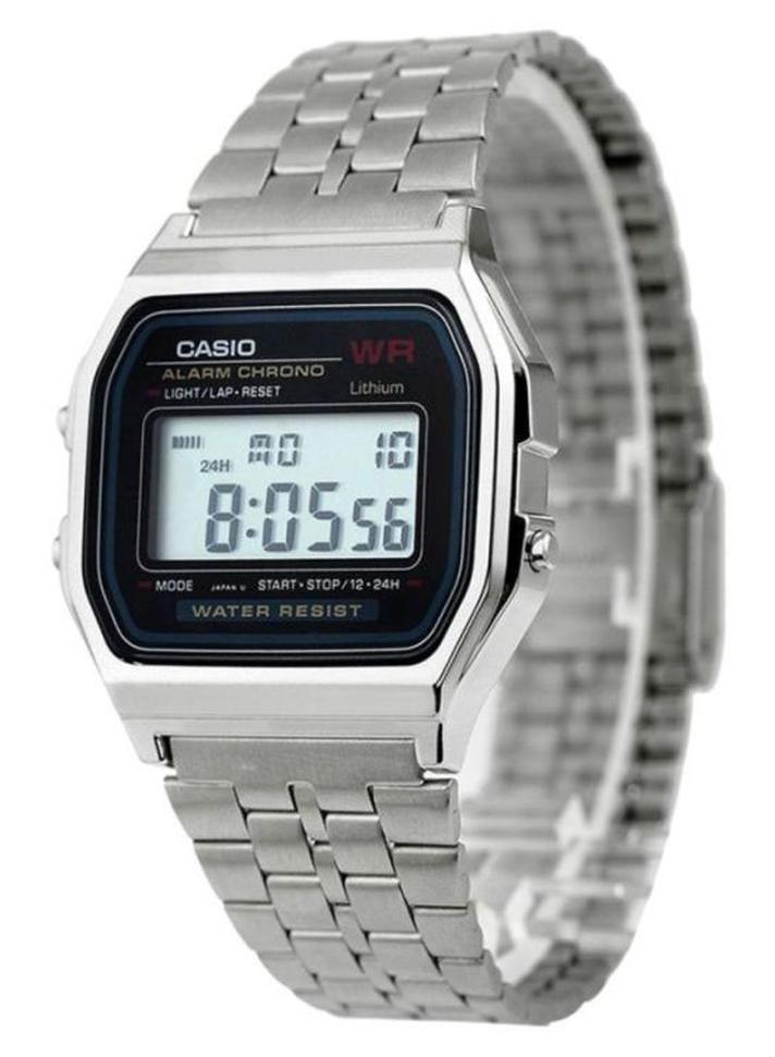 كاسيو ساعة يد رقمية كلاسيكية مقاومة للماء بسوار من الستانلس ستيل طراز A159WA-N1DF - مقاس 33 مم - لون فضي للرجال - Image 1