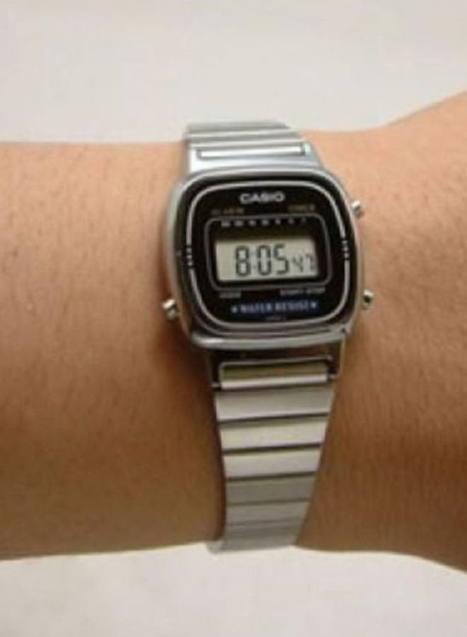 كاسيو ساعة يد رقمية مقاومة للماء طراز LA670WA-1DF للنساء - Image 4