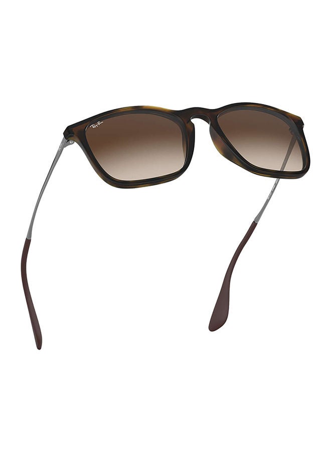راي بان نظارة شمسية كريس سكوير - RB4187 - مقاس العدسة: 54 ملم - بني - Image 4