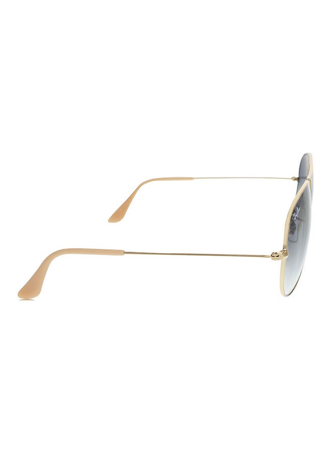 راي بان نظارة شمسية بإطار آفياتور وبعدساتٍ كاملة الحواف - طراز RB3025-001/3F-58 - حجم العدسة: 58 مم - ذهبي للرجال - Image 3