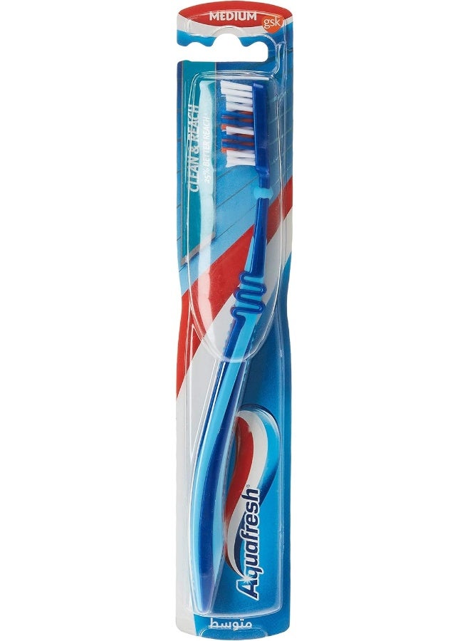 Aquafresh - Clean And Reach Toothbrush Multicolor - Image 1