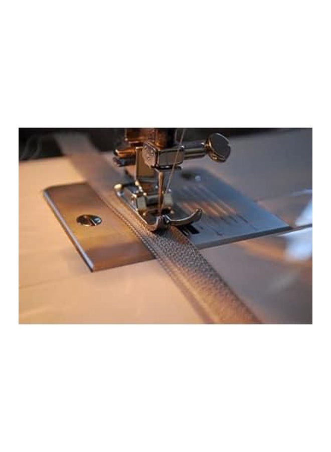 SINGER Butterfly Sewing Machine MSM-1652 Black/Gold/Silver 9kg - Image 2