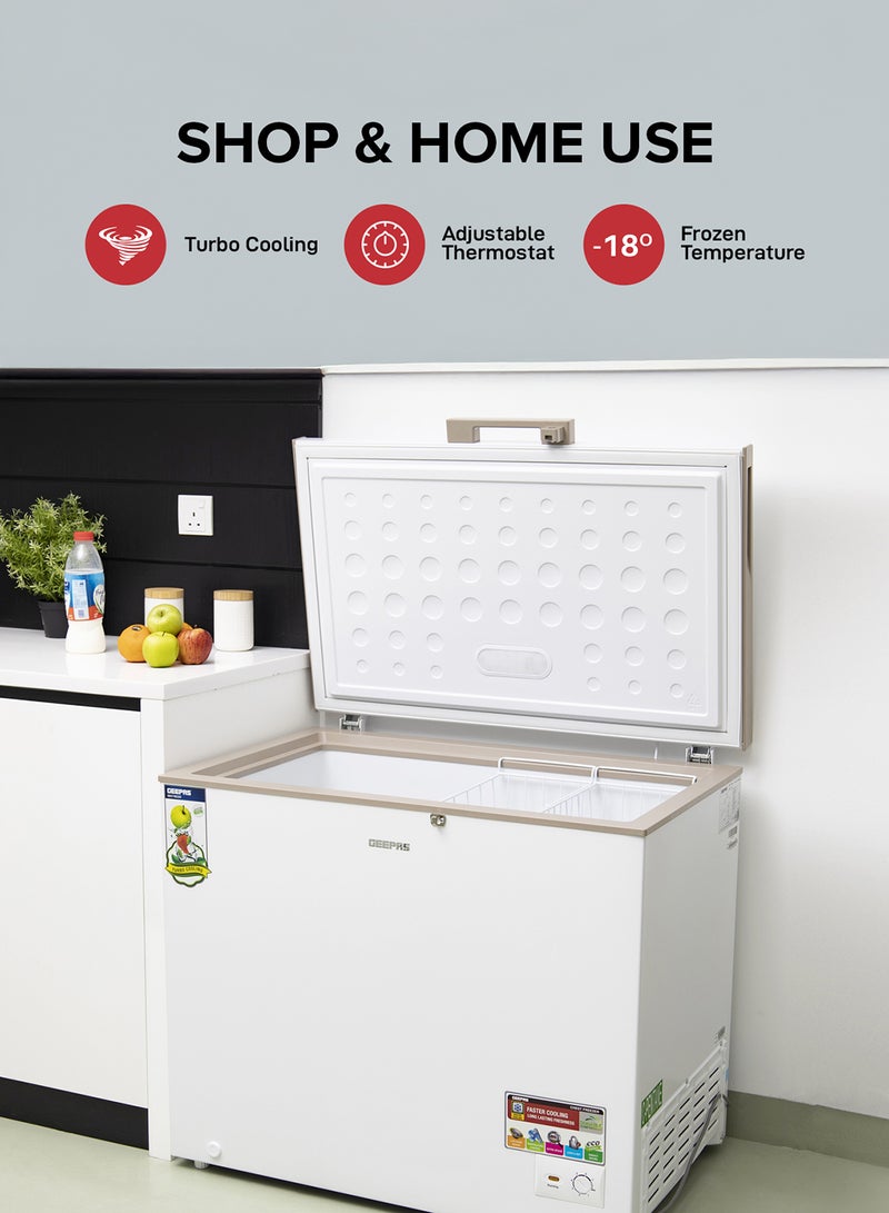 GEEPAS 300L Gross/260L Net Capacity Freestanding Chest Freezer With Compressor Swith Off Function, LED Light, Lock & Key, High-Efficiency Monolithic Foaming, 2 Food Basket, Adjustable Thermostat 350 L 155 W GCF3006WAH White  - Image 2