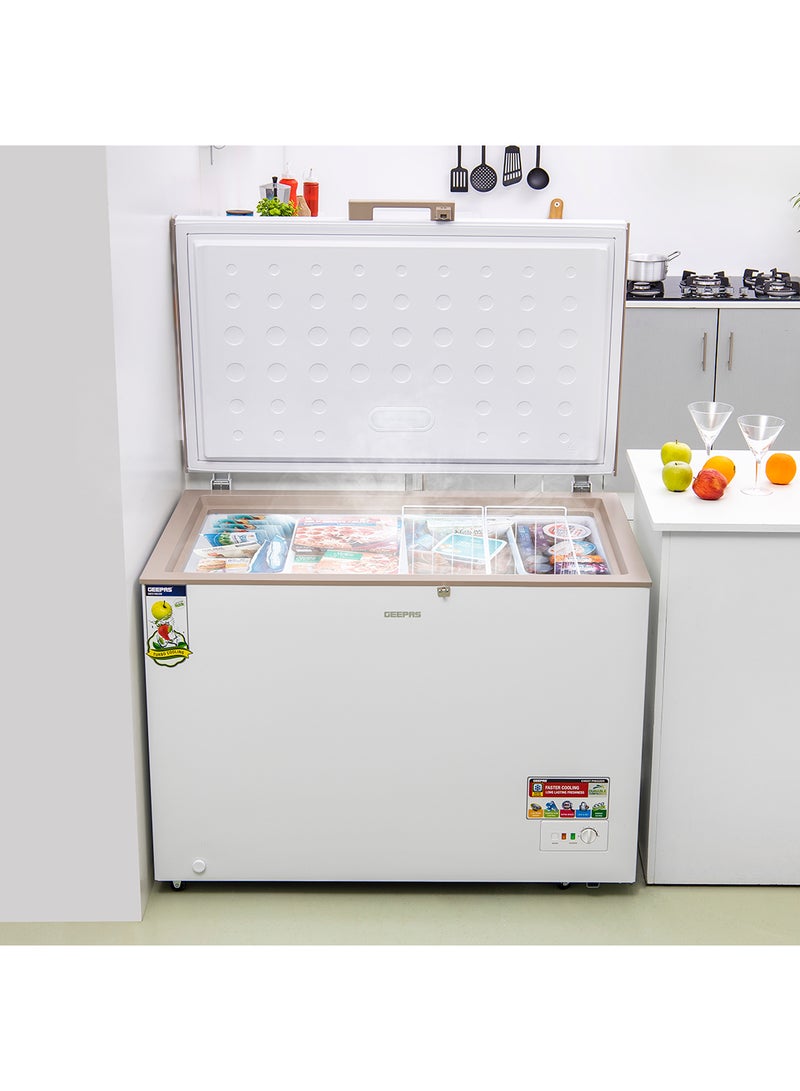GEEPAS - 410L Gross/380L Net Capacity Chest Freezer With Compressor Switch Off Function, LED Light, Lock & Key, High Efficiency Molothic Foaming, 2 Food Basket, Adjustable Thermostat, 100% HCF & FCKW Free 140 L 180 W GCF4106WAH White - Image 1