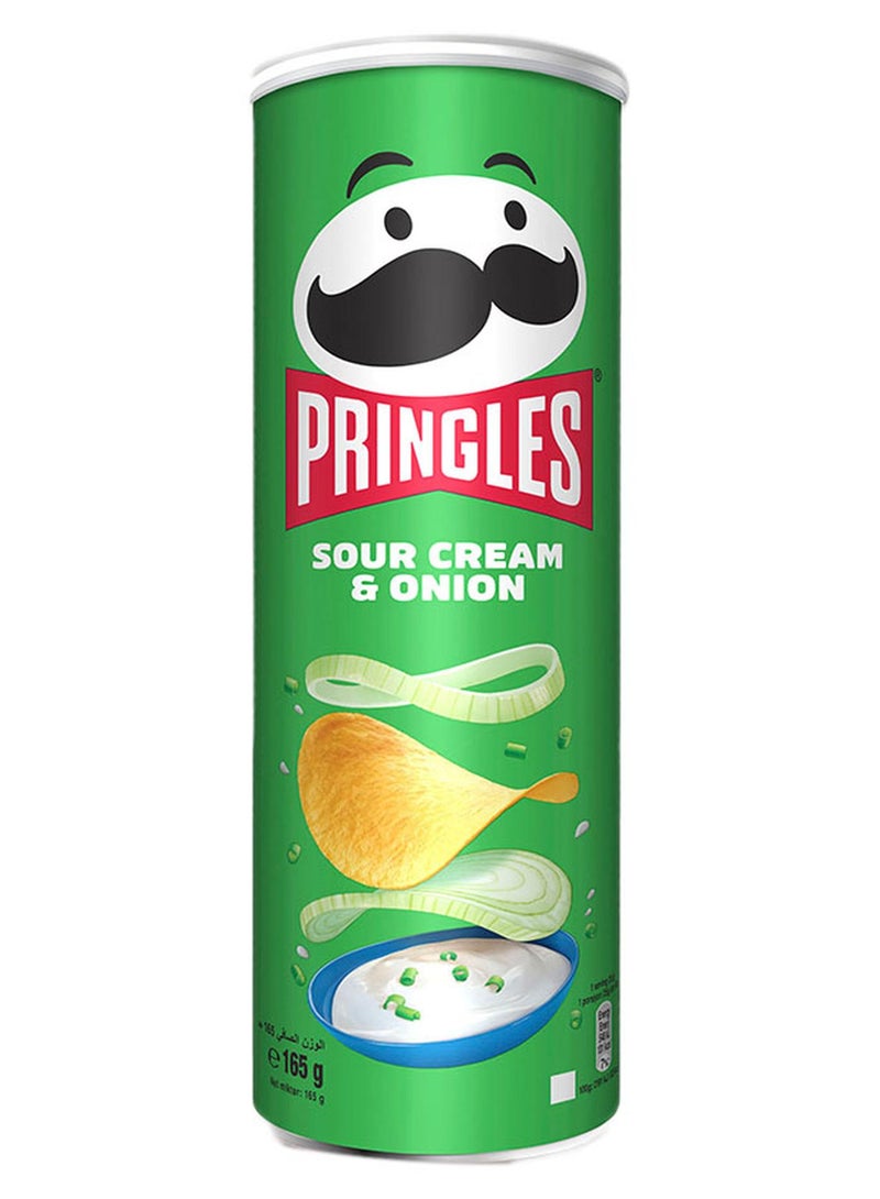 برينجلز رقائق البطاطس بنكهة الكريمة الحامضة والبصل 165جرام - Image 1