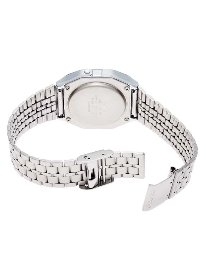 كاسيو ساعة يد رقمية مقاومة للماء بسوار من الإستانلس ستيل طراز A-159W-33 مم - لون فضي للرجال - Image 2