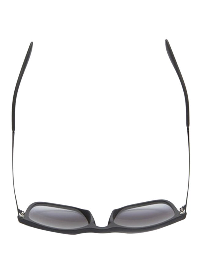 راي بان نظارة شمسية بإطارٍ مربع وبعدساتٍ بحواف كاملة - طراز RB4187F 622/8G - حجم العدسة: 54 مم - أسود للرجال - Image 5