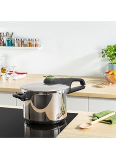 Tefal 2-Piece Secure 5 Pressure Cooker Combo Set Dishwasher Safe, Induction Compatible Base Silver 6, 4Liters  - Image 3
