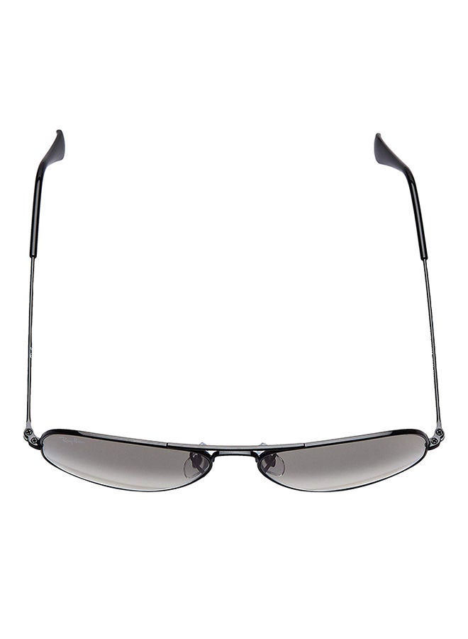 راي بان نظارة شمسية بإطار آفياتور كامل الحواف - مقاس العدسة: 58 مم - لون: أسود - طراز RB3025 002 32 للرجال - Image 4