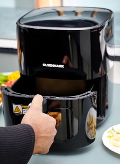 Olsenmark Air Fryer Oil Free Fryer with Cool Touch Handle, non stick frying pot and tray, easy to read and adjustable display 6 L 1500 W OMAF2254J Black/White  - Image 4