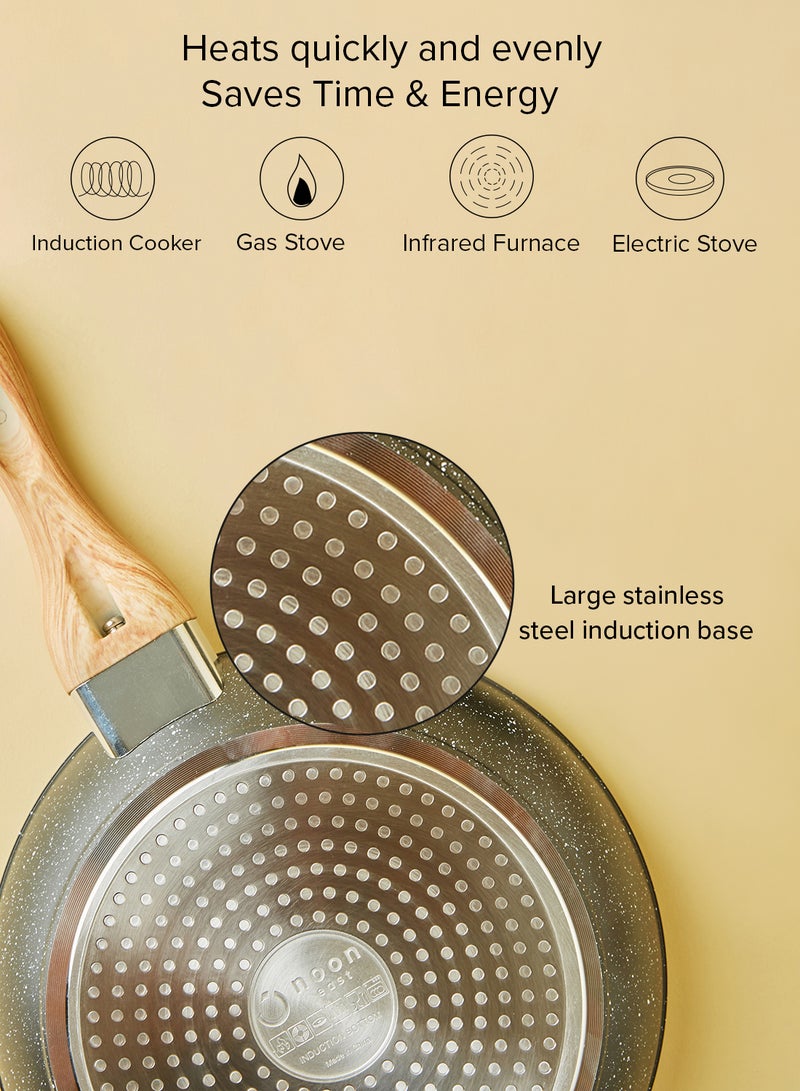 ايست من نون طقم أدوات طهي وقدور ومقالي مطلية بالجرانيت بأسطح مانعة للالتصاق ومقابض خشبية وأغطية من الزجاج المقوى وخالية من حمض بيرفلورو الأوكتانويك مكون من 15 قطعة - لون أسود 15-Piece أسود - Image 3