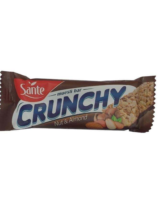 بار المكسرات المقرمشة واللوز