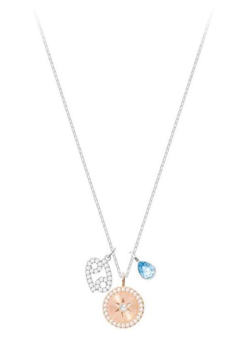 قلادة بدلاية من الفضة مزينة بتصميم رمز برج السرطان ومرصعة بأحجار سواروفسكي