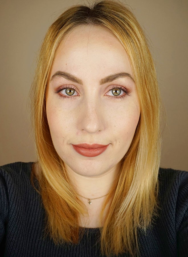 ريفلون أحمر شفاه سوبر لوستروس بلون مطفأ رايز أب روز - Image 4