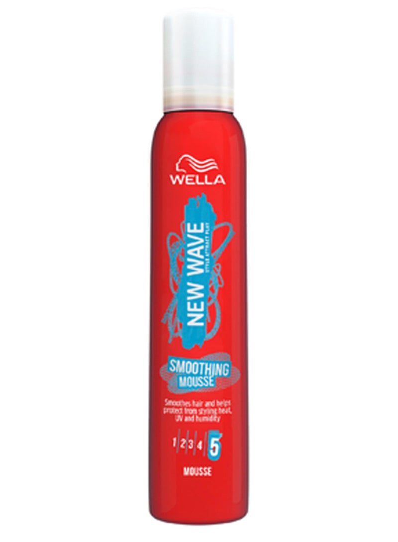 WELLA New Wave Smoothing Mousse Multicolour 200ml - Image 1