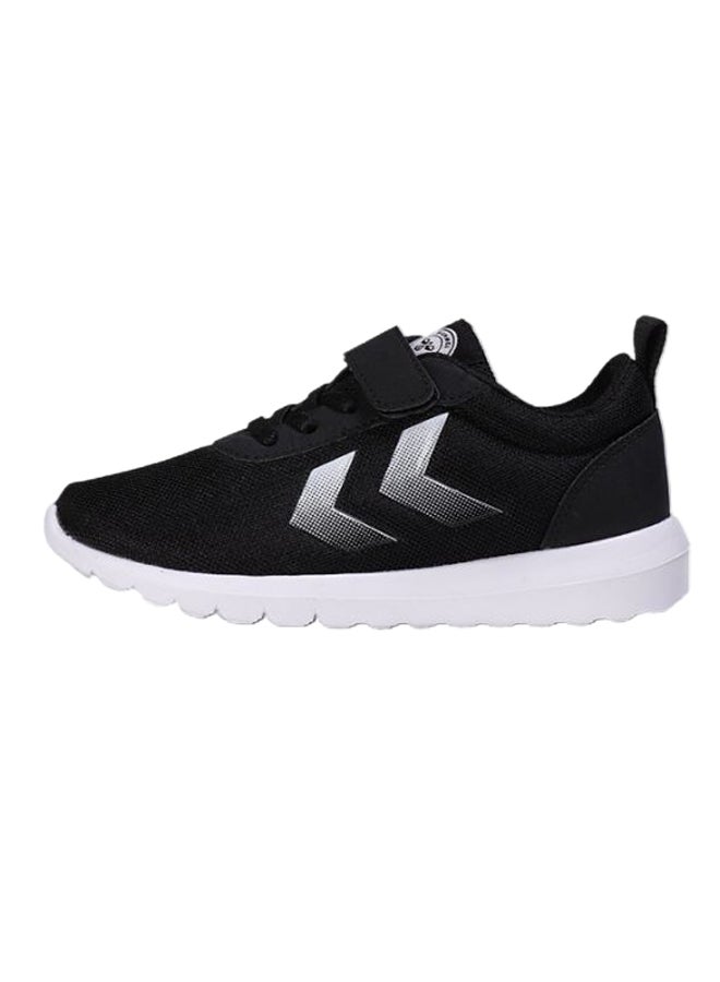 Hummel Aerolite Jr Performance Low Top Sneaker Black/White - Image 2