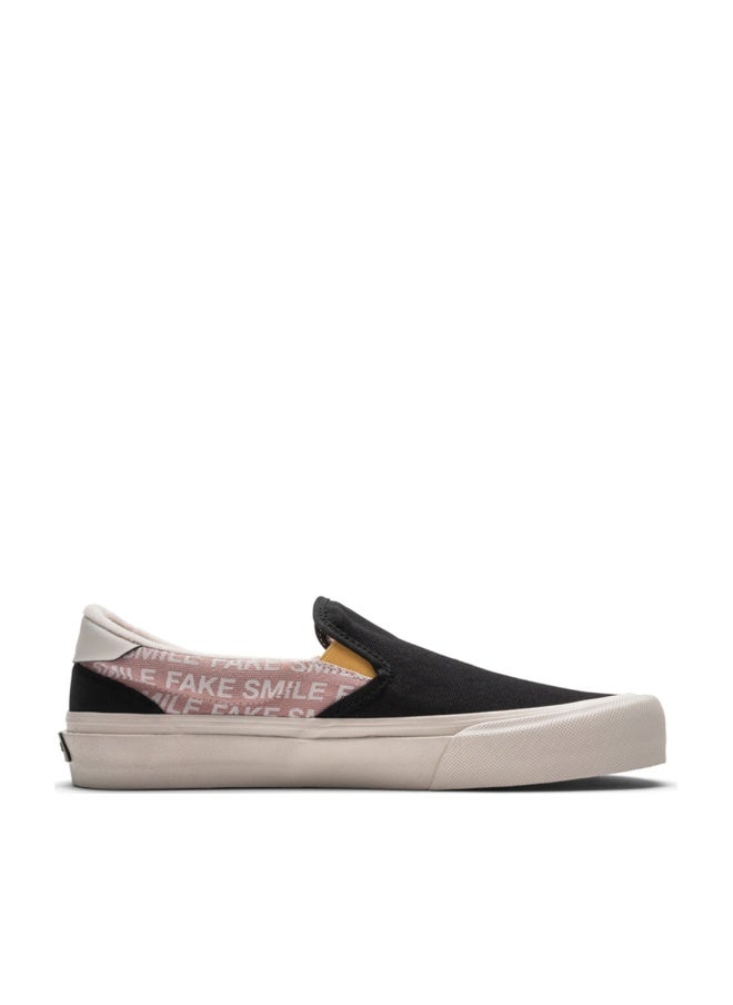 Straye Ventura Slip Ons Black - Image 1
