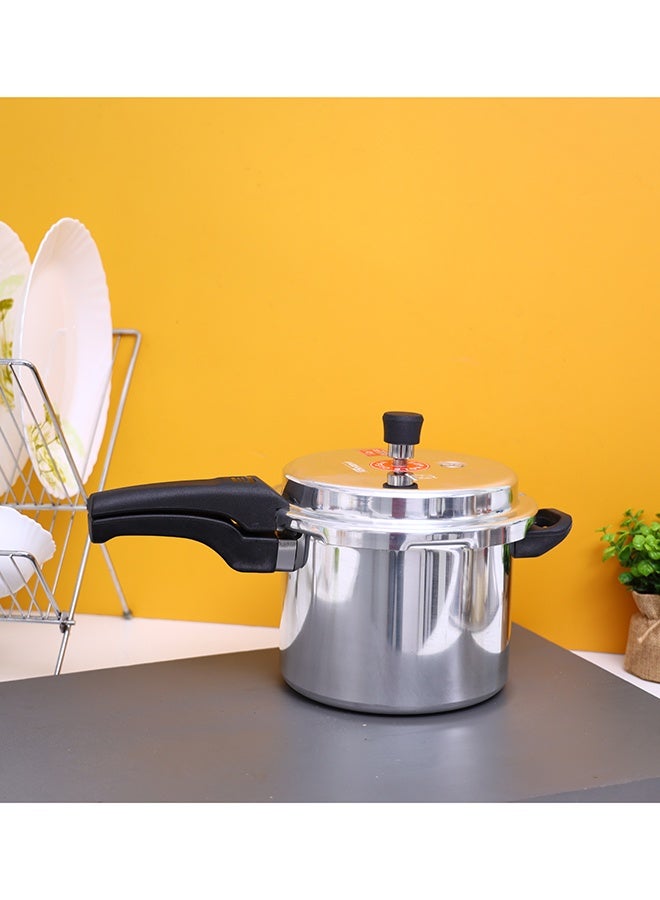 Royalford 5L Aluminium Pressure Cooker Induction Compaitable Uniform Heating Convenient To Use Multicolour 38 x 25 x 20cm - Image 3