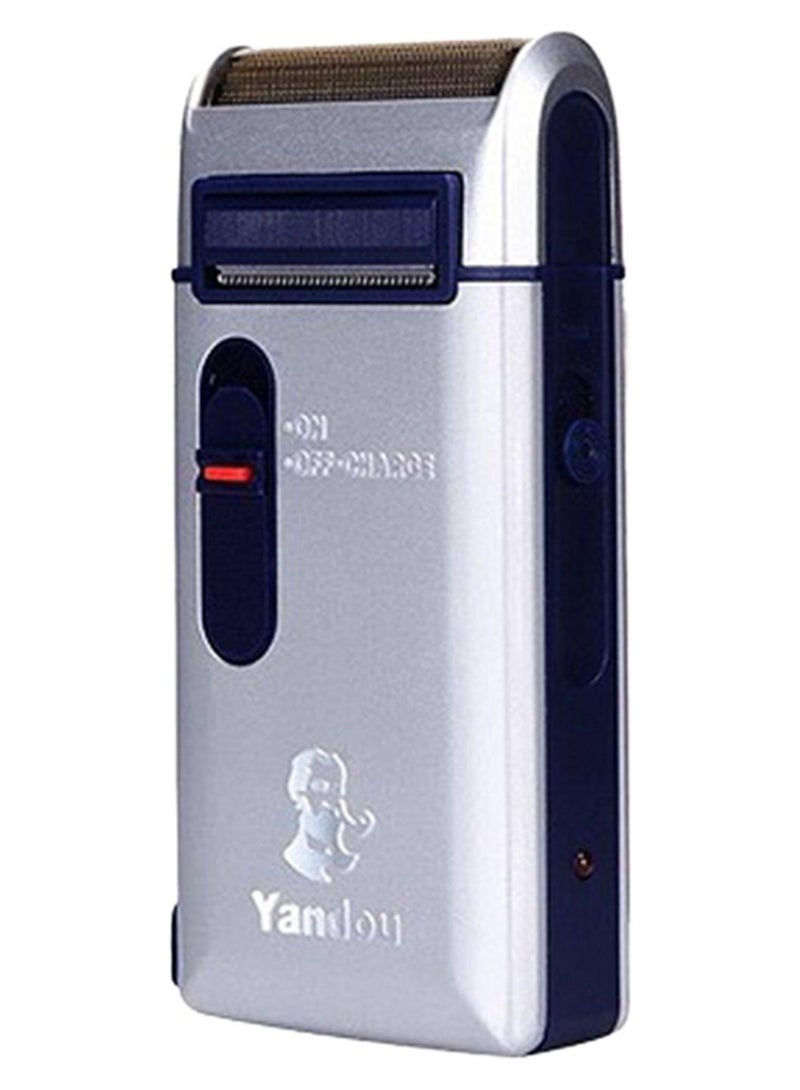 ماكينة حلاقة كهربائية صغيرة قابلة للشحن فضي - Image 1