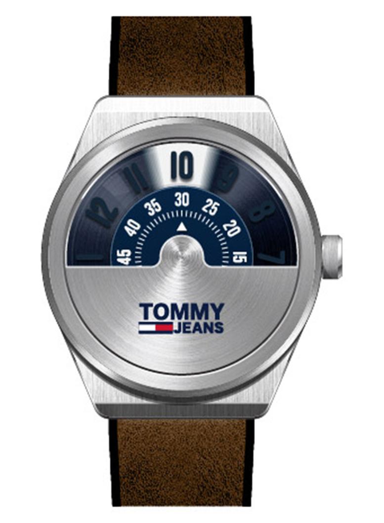 Men's Leather Analog Wrist Watch 1791772