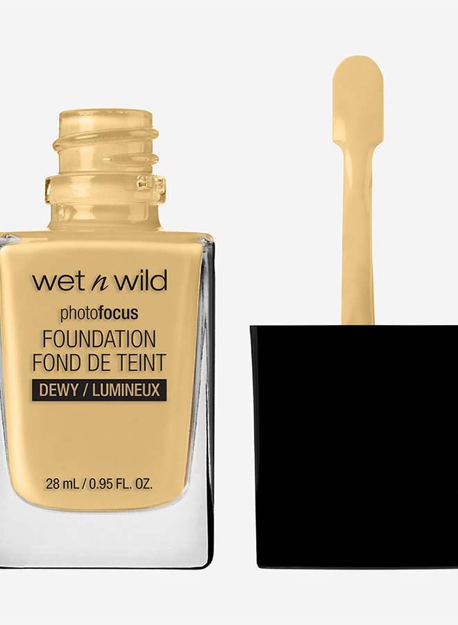 ويت اند وايلد كريم أساس سائل فوتو فوكس ديوي بيج ذهبي - Image 1