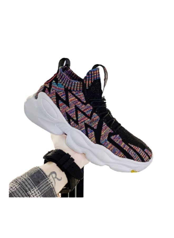 بيوينتي حذاء رياضي برباط ورقبة منخفضة أحمر/ أبيض/ أسود - Image 1