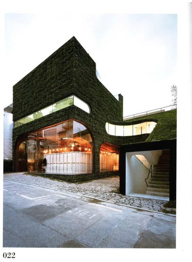 Facade Shop Paperback English by Design Media - Image 4