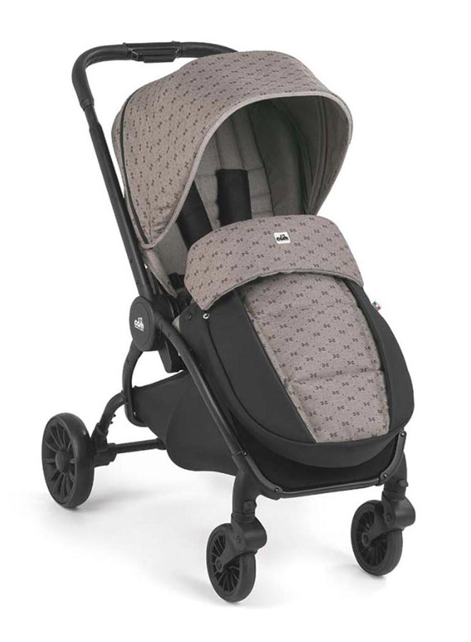 cam Vogue Baby Travel System - Grey, From 0 To 4 Years Old, Spacious Carrycot, Mattress, Hood With Extendable Sun Visor, Rocking Function, Compact Folding Pushchair, Made In Italy, Safety Harness  - Image 5