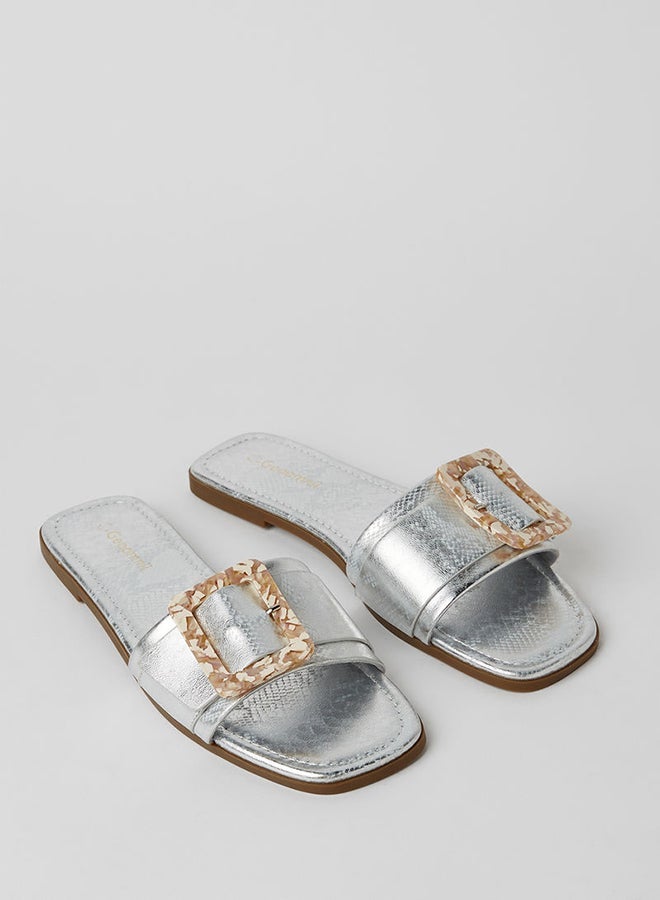 Geoomnii - Berg Buckle Detail Flat Sandals Sliver - Image 1