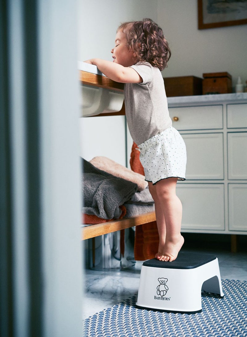 BABYBJORN Baby Step Stool White And Grey  - Image 4