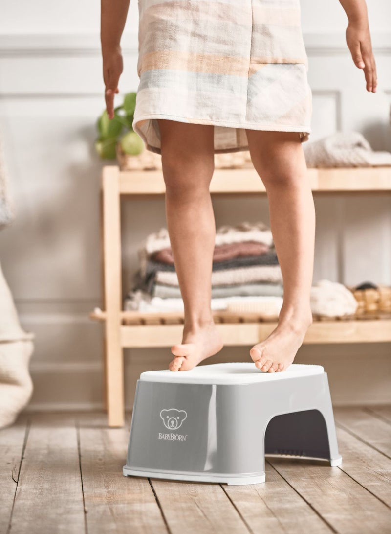 BABYBJORN Step Stool, Pieces of 1 - Grey And White  - Image 2