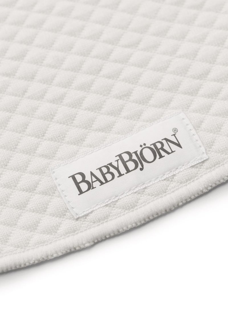 BABYBJORN - Pack Of 2 Bib For Baby Carrier, White - Image 1
