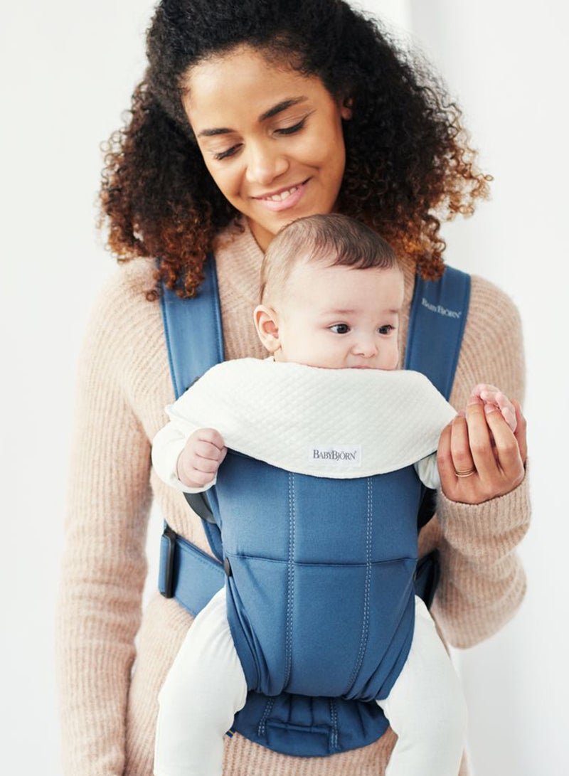 BABYBJORN - Pack Of 2 Bib For Baby Carrier, White - Image 1