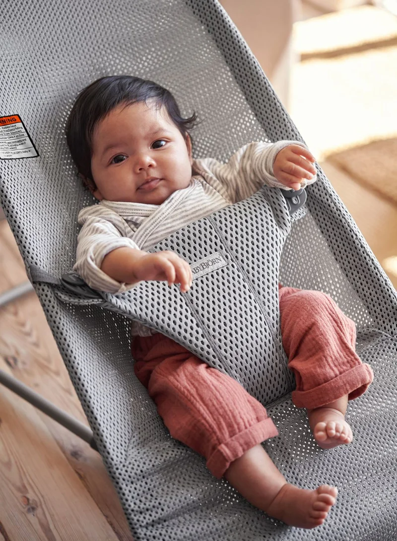 BABYBJORN Bouncer Bliss - Grey, Portable and Lightweight Rocking Seat, Adjustable Seat, 0-2 Years