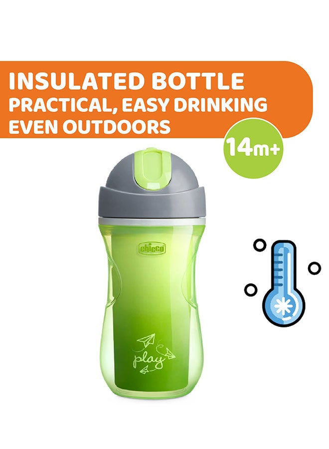 شيكو الانتقال من زجاجة الرضاعة إلى الكوب هو المعلم الرئيسي في نمو الطفل. دع طفلك الصغير يشرب بشكل مستقل مع كوب شيكو الرياضي. يحتوي على ماصة سيليكون ناعمة ومرنة مع إغلاق قلاب للحفاظ على نظافته. نظام مقاوم للانسكاب يقلل من المص ويعزز الشرب. كوب بتصميم مريح وخفيف الوزن بجدار مزدوج معزول يساعد في الحفاظ على المشروبات باردة لفترة أطول بدون تعرق. - Image 4