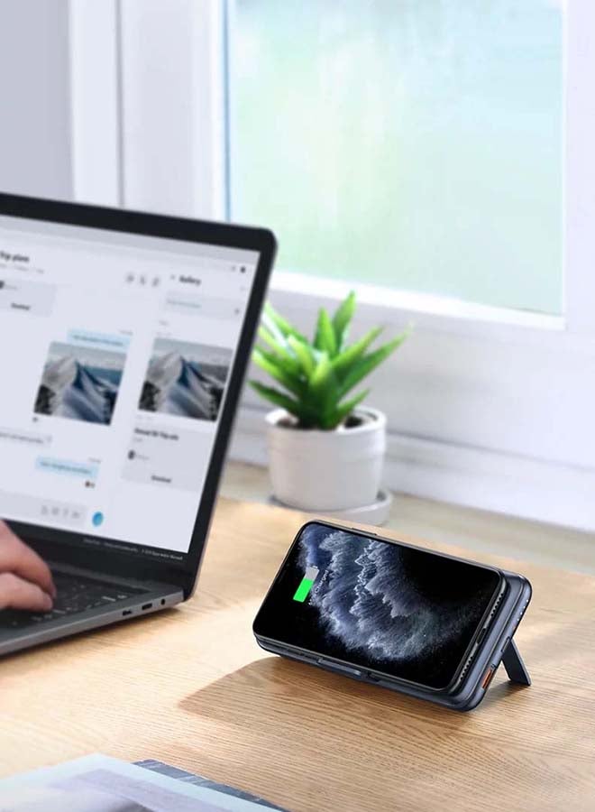 أوكي بطارية متنقلة لاسلكية ستاند مدمج PD USB-C 18 واط WL02 بسعة 10000 mAh أسود  - Image 2