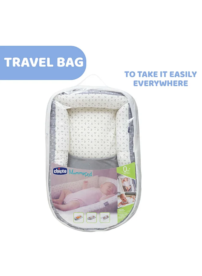 شيكو فراش مامي بود بتصميم صغير وحواف لسرير الأطفال