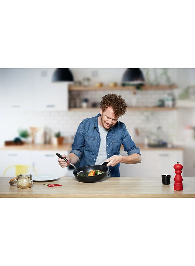 Tefal TEFAL Frying Pan | UNLIMITED Frypan 30 cm | Scratch resistance | 100% safe non stick coating | Thermo signal™ | Perfect searing | Made in France | Induction | 2 Years Warranty | G2550702 Black 30 cmcm