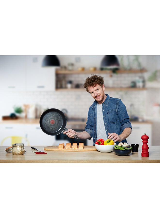 تيفال - TEFAL مقلاة | UNLIMITED 26 سم | مقاومة للخدش | طلاء غير لاصق 100% آمن | مؤشر حرارة Thermo Signal™ | تحمير مثالي | صنع في فرنسا | متوافقة مع الحث | ضمان لمدة سنتين | G2550502 أسود 26سم - Image 1