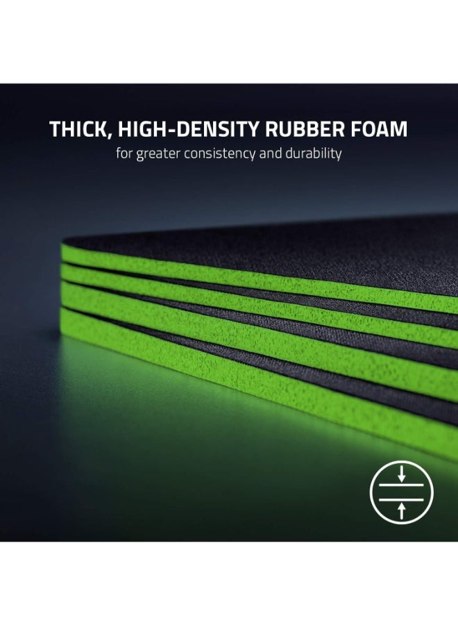Razer Gigantus V2 Cloth Gaming Mouse Pad (3Xl): Thick, High-Density Foam - Non-Slip Base, Classic Black - Image 3