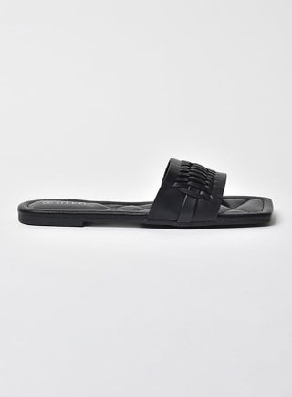 Quilted Pattern Broad Strap Flat Sandals Black
