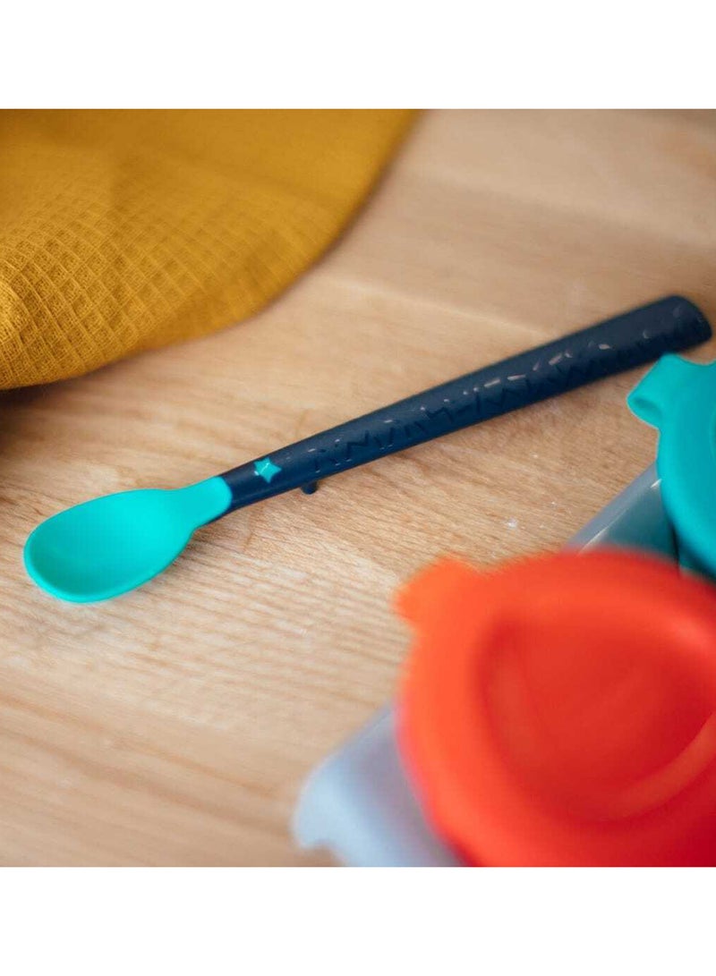 tommee tippee - Pack Of 5 Softee Weaning Spoons With Antibacterial Technology, Anti-Slip Handles And Super-Soft, 4 Months+, Multicolour - Image 1